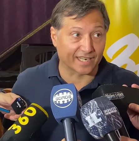SECRETARIO DE SEGURIDAD JUAN M IGLESIAS: «YA ESTAMOS INSTALANDO LAS ALARMAS VECINALES Y POR ADJUDICAR NUEVAS ADQUISICIONES»
